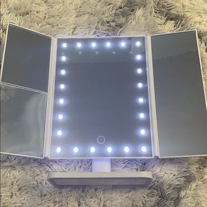 Light up mirror